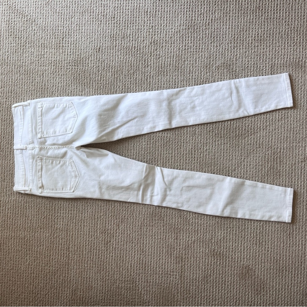 Frame Denim White Distressed Skinny Jeans